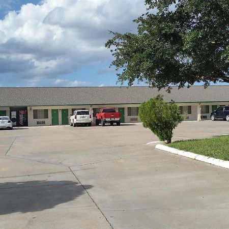 Garden Inn & Suites Hebbronville エクステリア 写真
