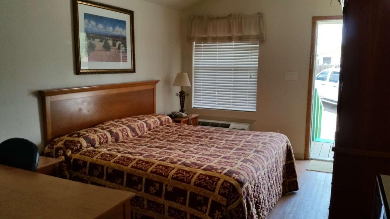 Garden Inn & Suites Hebbronville エクステリア 写真